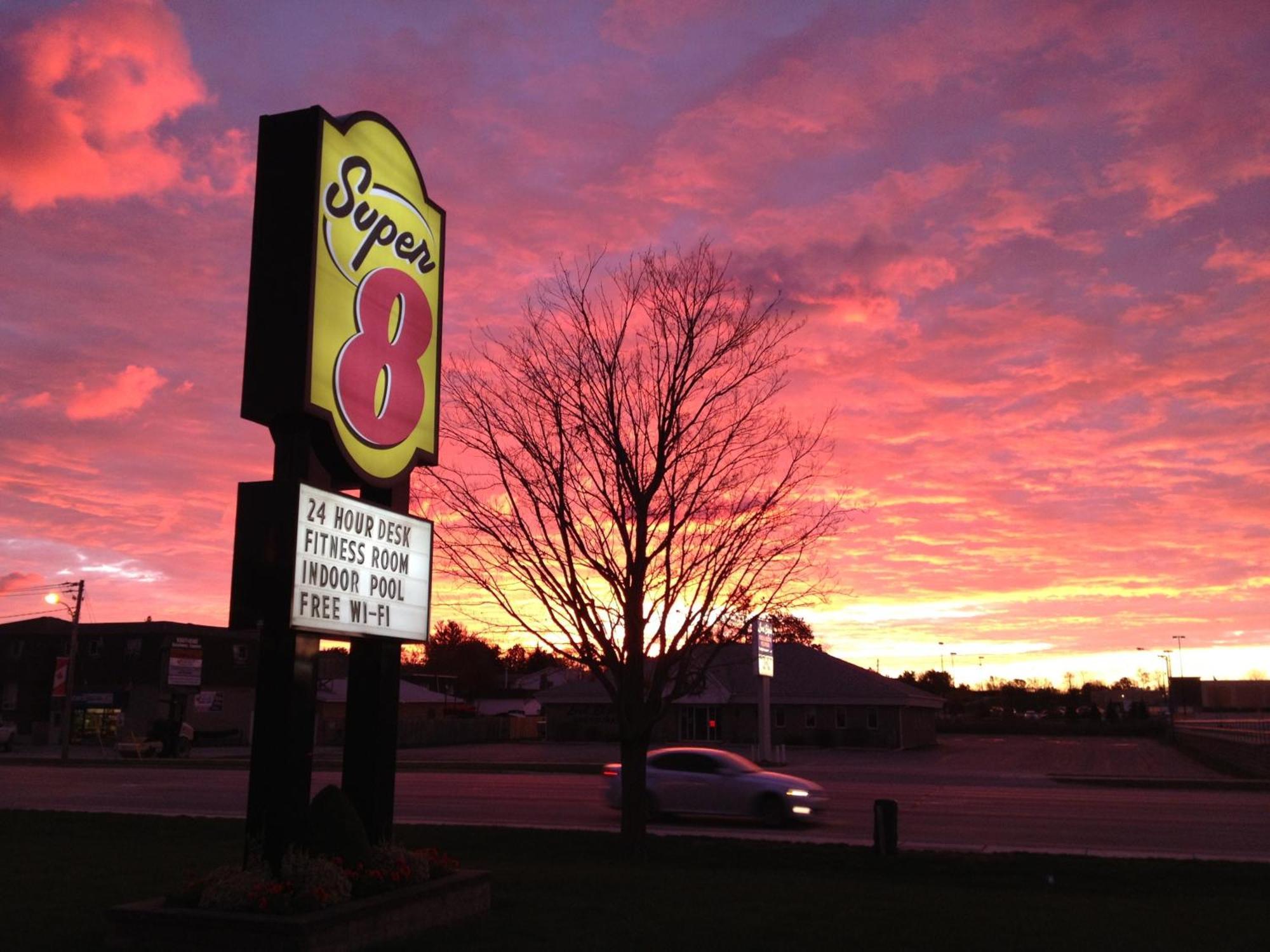 Hotel Super 8 By Wyndham Port Elgin Exterior foto